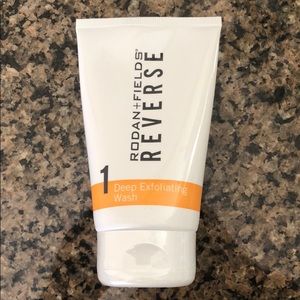 Rodan + Fields Reverse Deep Exfoliating Wash